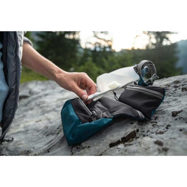 کیف ملزومات شخصی FORCLAZ ULTRALIGHT