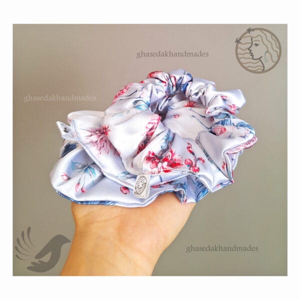 کش اسکرانچی ساتن ابریشم طرح پرنده خوشبختی