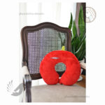 بالشت دور گردنی فانتزی طرح توت فرنگی