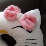 بالشت دور گردنی فانتزی طرح کیتی